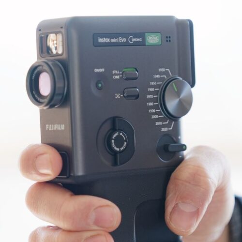 Ulasan Fujifilm Instax Evo Cinema, kamera video retro yang unik